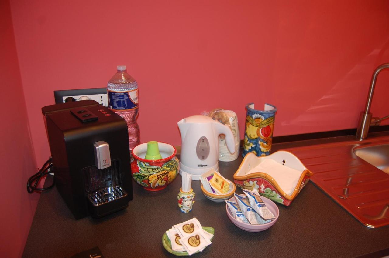 シラクーサ Dimora 81 Bed & Breakfast エクステリア 写真