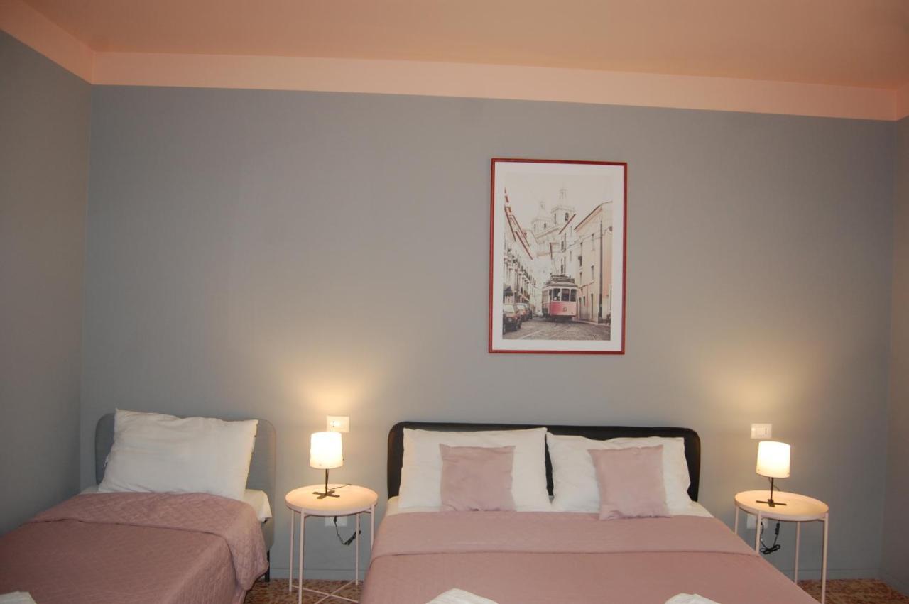シラクーサ Dimora 81 Bed & Breakfast エクステリア 写真